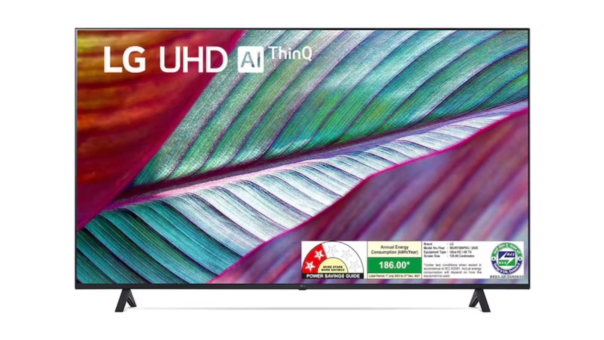 Expert technician diagnosing a Samsung TV any repair issue in Mayiladuthurai